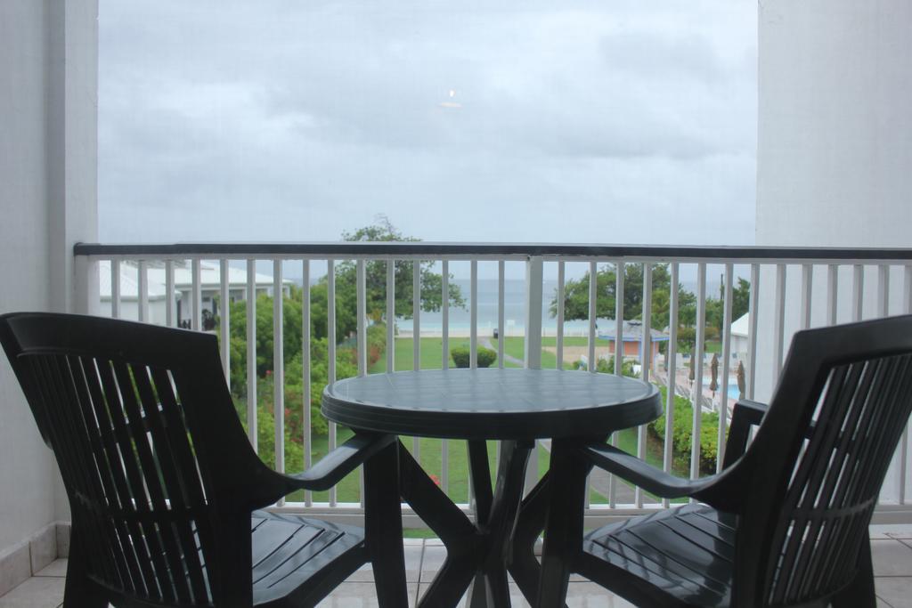 Allamanda Beach Resort Grand Anse Bilik gambar